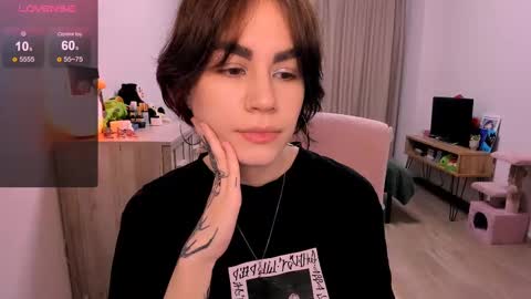 Snapshot of selectrra chatting on 02/17/25, 11:55 selectrra online show from 02/17/25, 11:55