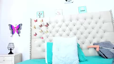 selena_beautyy online show from 12/20/25, 06:48