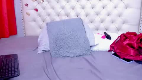 Snapshot of selena_beautyy chatting on 03/20/26, 08:14 selena_beautyy online show from 03/20/26, 08:14