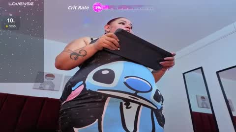 Snapshot of selena_castillo chatting on 11/15/25, 12:13 Selena online show from 11/15/25, 12:13