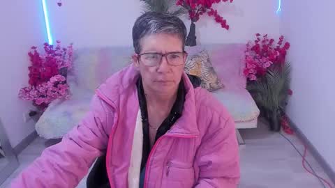 Snapshot of selena_ferreira chatting on 09/17/25, 11:34 Selena online show from 09/17/25, 11:34