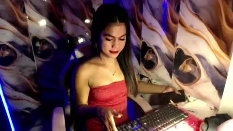 Snapshot of selena_fox2000 chatting on 03/25/26, 10:32 selena_fox2000 online show from 03/25/26, 10:32