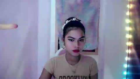 Snapshot of selena_fox2000 chatting on 04/13/26, 12:21 selena_fox2000 online show from 04/13/26, 12:21