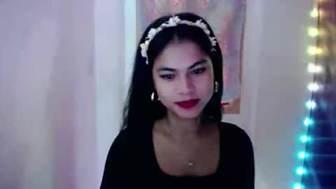 Snapshot of selena_fox2000 chatting on 04/14/26, 04:07 selena_fox2000 online show from 04/14/26, 04:07