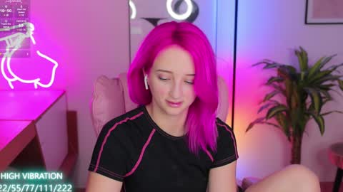 Snapshot of selena_lily chatting on 01/30/25, 03:40 Selena Lily online show from 01/30/25, 03:40