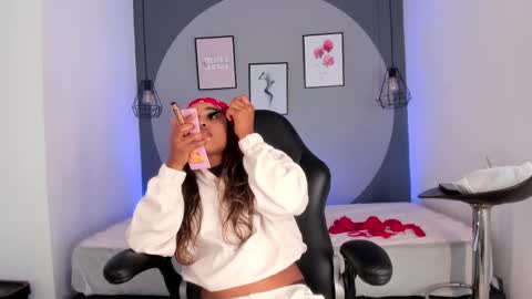 Selena online show from 10/20/25, 10:59