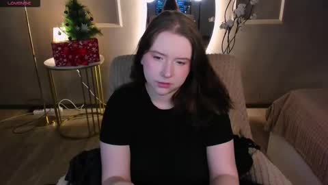 Selena online show from 12/14/25, 01:27