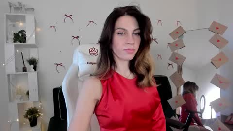 Selena online show from 02/14/25, 08:31