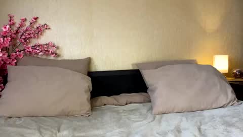 Snapshot of selena_shawty chatting on 06/03/26, 08:28 H i My names is Selena Welcome to my room Please thumbs up - its important online show from 06/03/26, 08:28