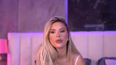 Selena online show from 03/17/26, 08:39