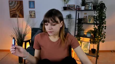 Selena ntmy online show from 01/03/25, 01:36