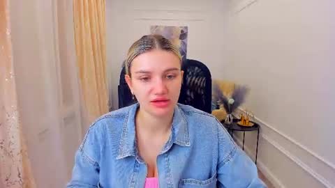 selenaemoore online show from 06/21/26, 03:53