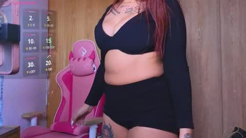 Selena online show from 02/02/26, 05:17