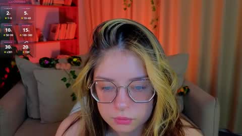 Snapshot of selenamills chatting on 04/01/26, 02:45 selenamills online show from 04/01/26, 02:45