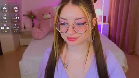 Snapshot of selenamills chatting on 04/11/26, 01:43 selenamills online show from 04/11/26, 01:43
