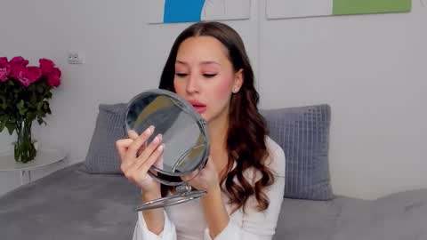 Selena online show from 11/21/25, 07:18