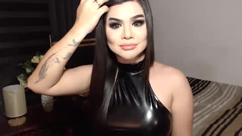 Snapshot of selenashemale chatting on 12/10/24, 01:11 Selena online show from 12/10/24, 01:11