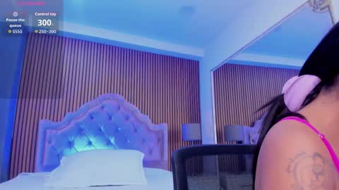 Snapshot of selenastonne chatting on 10/28/25, 08:11 selenastonne online show from 10/28/25, 08:11