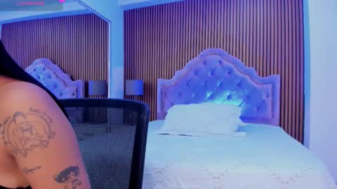 Snapshot of selenastonne chatting on 11/23/25, 12:49 selenastonne online show from 11/23/25, 12:49