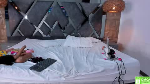 selene__lopez_ online show from 04/28/26, 02:27