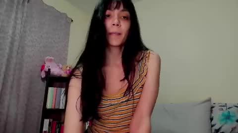 Snapshot of selene_hebe chatting on 05/06/26, 01:36 selene_hebe online show from 05/06/26, 01:36