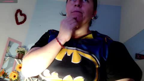 Snapshot of selene_mom chatting on 09/27/25, 07:52 selene online show from 09/27/25, 07:52