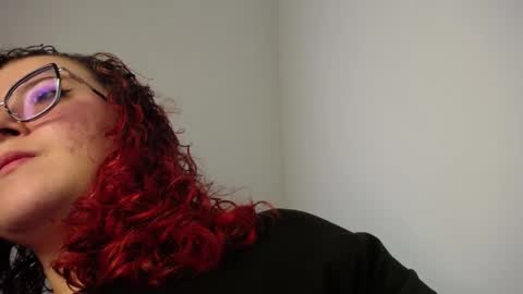 Snapshot of selene_rouse_ chatting on 04/17/26, 11:30 selene_rouse_ online show from 04/17/26, 11:30