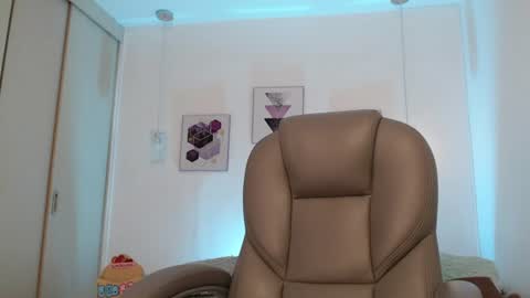 Snapshot of selene_rouse_ chatting on 06/13/26, 12:08 selene_rouse_ online show from 06/13/26, 12:08