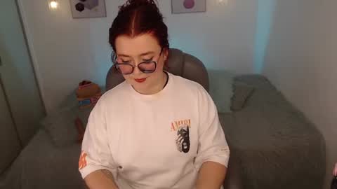 Snapshot of selene_rouse_ chatting on 06/20/26, 10:56 selene_rouse_ online show from 06/20/26, 10:56