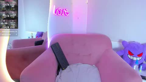 Snapshot of selene_swee chatting on 11/08/25, 03:23 selene_swee online show from 11/08/25, 03:23