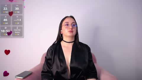 selene_swee online show from 04/09/26, 08:03