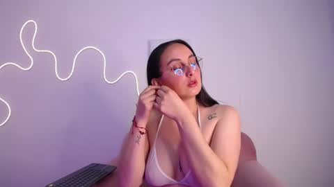 selene_swee online show from 06/14/26, 07:49