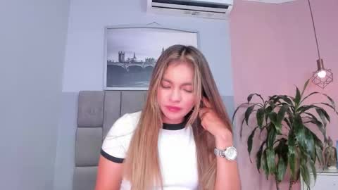 Selene online show from 02/20/26, 04:09