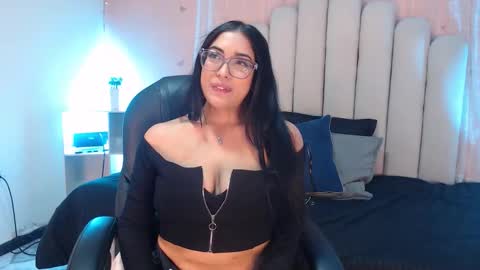 Selene online show from 12/18/25, 07:31