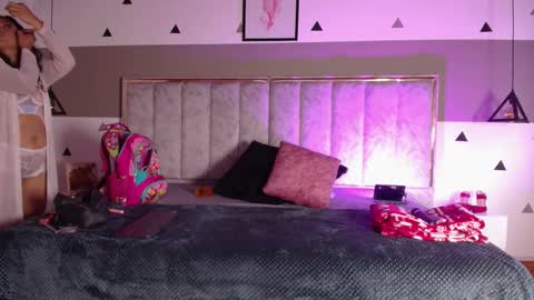 Selene online show from 10/21/25, 11:22