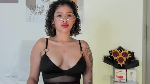 Sele online show from 10/24/25, 08:16