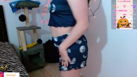 Selene G  online show from 10/19/25, 07:09