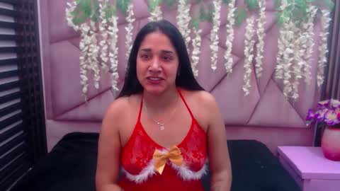 Snapshot of selenerose69 chatting on 12/02/25, 03:56 selenerose69 online show from 12/02/25, 03:56