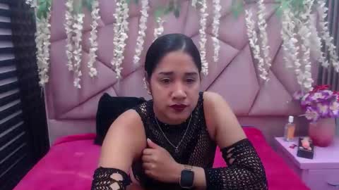 Snapshot of selenerose69 chatting on 12/14/25, 01:55 selenerose69 online show from 12/14/25, 01:55