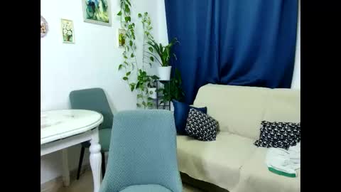 Snapshot of selenna57 chatting on 12/04/25, 06:16 Selenna online show from 12/04/25, 06:16