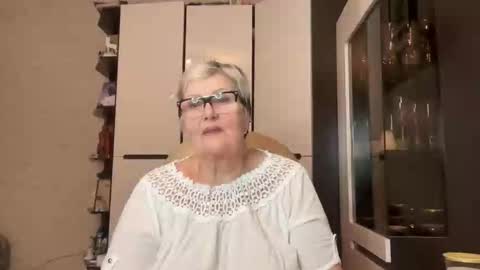 Snapshot of selenna57 chatting on 03/14/26, 08:25 Selenna online show from 03/14/26, 08:25