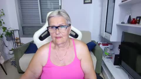 Snapshot of selenna57 chatting on 05/12/26, 05:54 Selenna online show from 05/12/26, 05:54