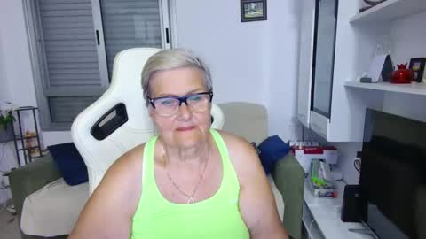 Snapshot of selenna57 chatting on 05/15/26, 10:17 Selenna online show from 05/15/26, 10:17