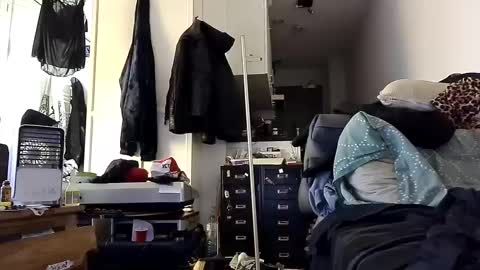 Julian Kinky Bi-guy online show from 12/23/24, 07:17