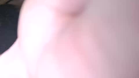 Snapshot of selfiepicdump chatting on 01/18/26, 05:39 Julian Kinky Bi-guy online show from 01/18/26, 05:39