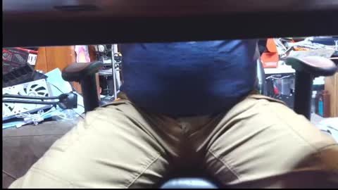 selfpound online show from 10/17/25, 04:20