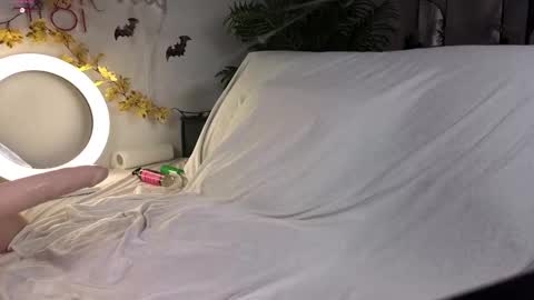 lina next stream nearest evening  online show from 11/04/25, 10:42