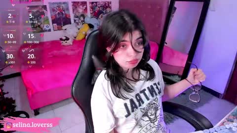 Snapshot of selina_lovers_ chatting on 04/18/26, 03:21 Selina online show from 04/18/26, 03:21
