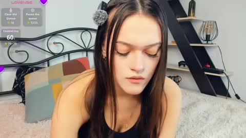 Julia online show from 05/24/26, 07:02