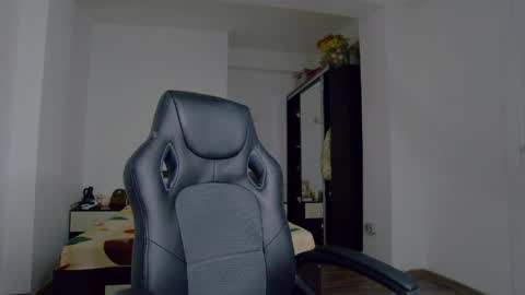 Snapshot of sellena_angels chatting on 03/31/26, 05:35 sellena_angels online show from 03/31/26, 05:35